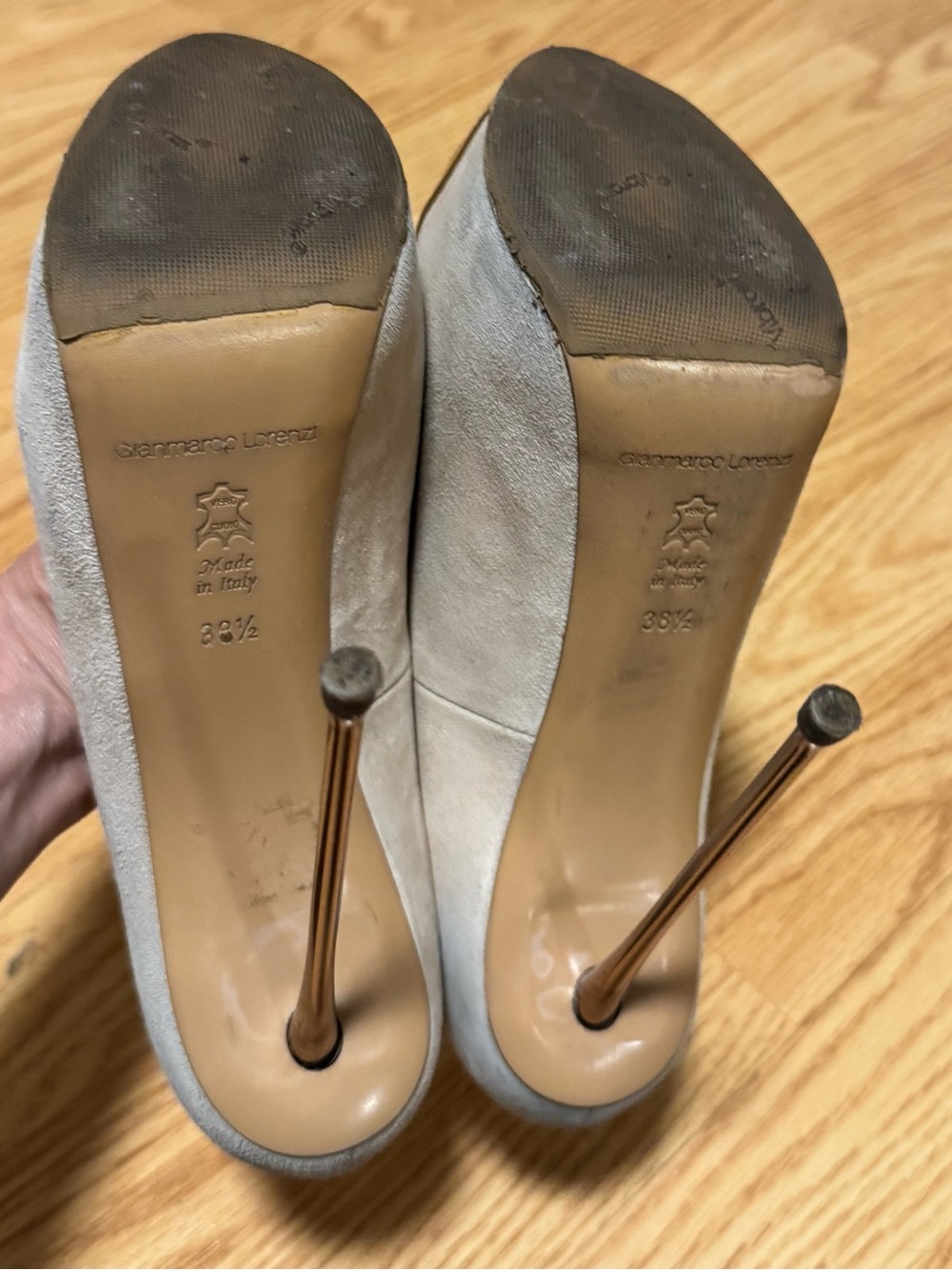 Gianmarco Lorenzi Beige and Gold Peep-Toe Pumps EU 38.5 / US 8 - Picture 14 of 16